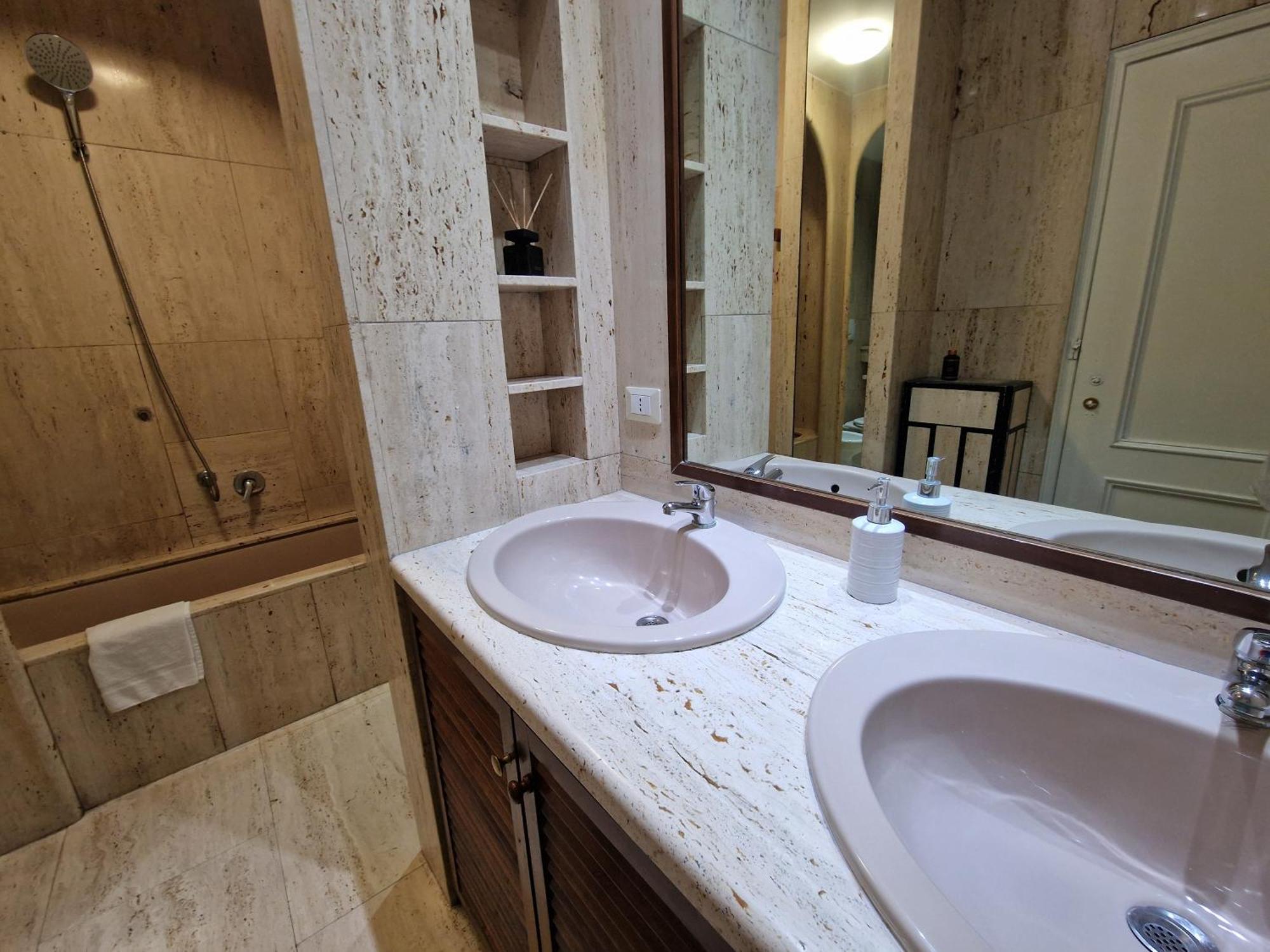 Roma Story 2 Hotel Luaran gambar